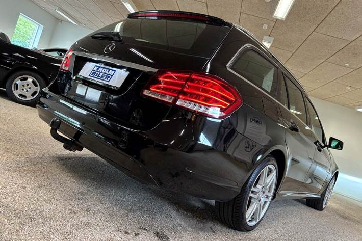 Sort Mercedes E200 fra 2014
