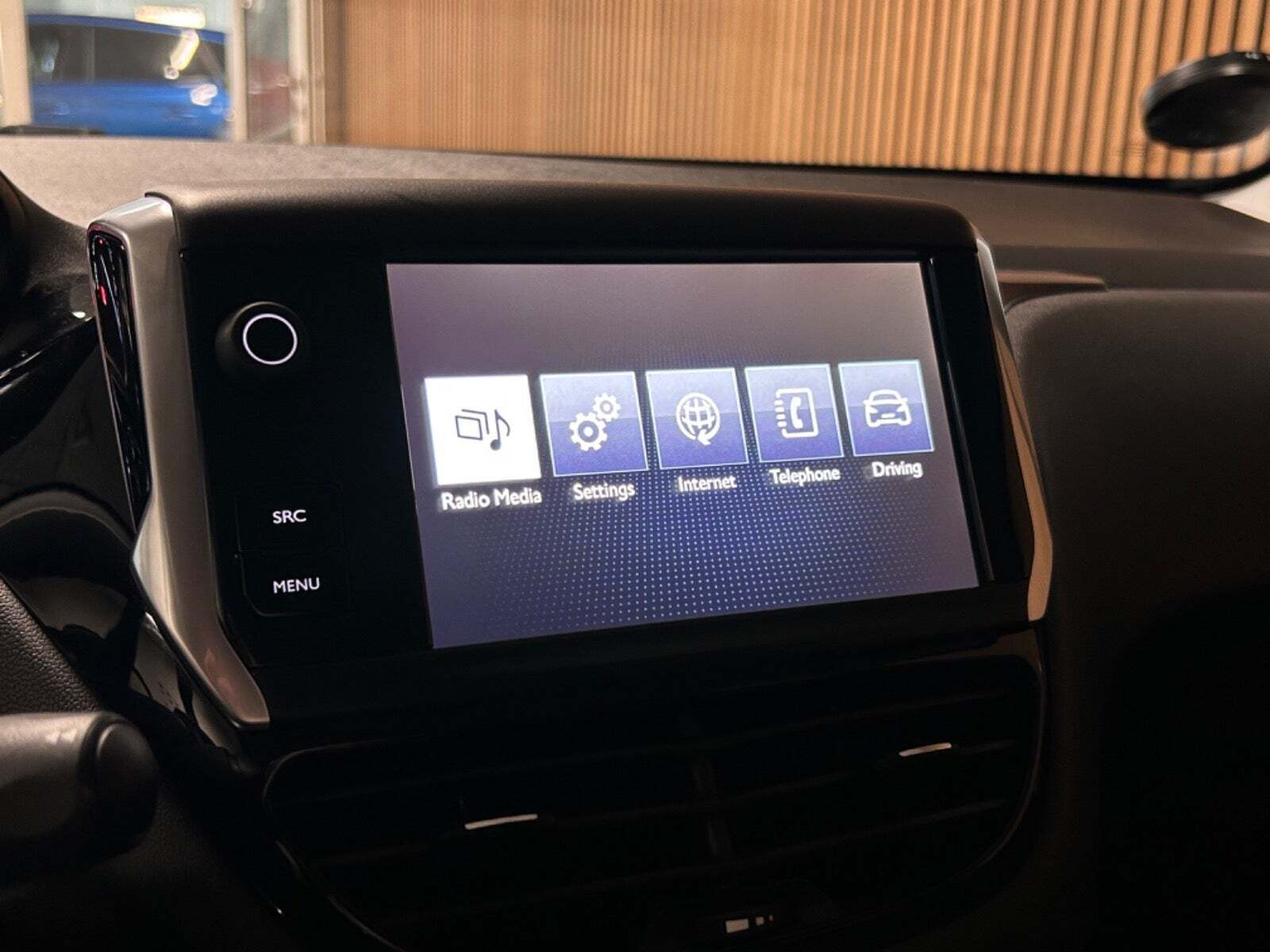 Sort Peugeot 208 fra 2015
