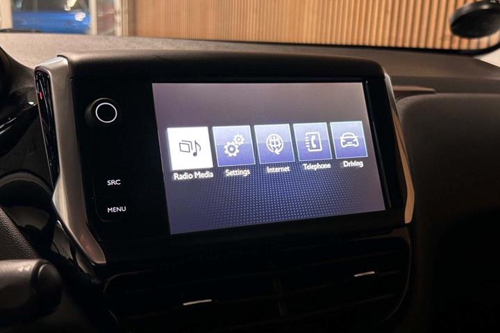 Sort Peugeot 208 fra 2015