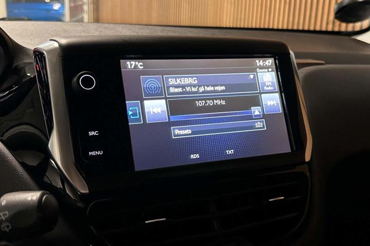 Sort Peugeot 208 fra 2015