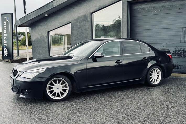 undefined BMW 523i fra 2007 set udefra