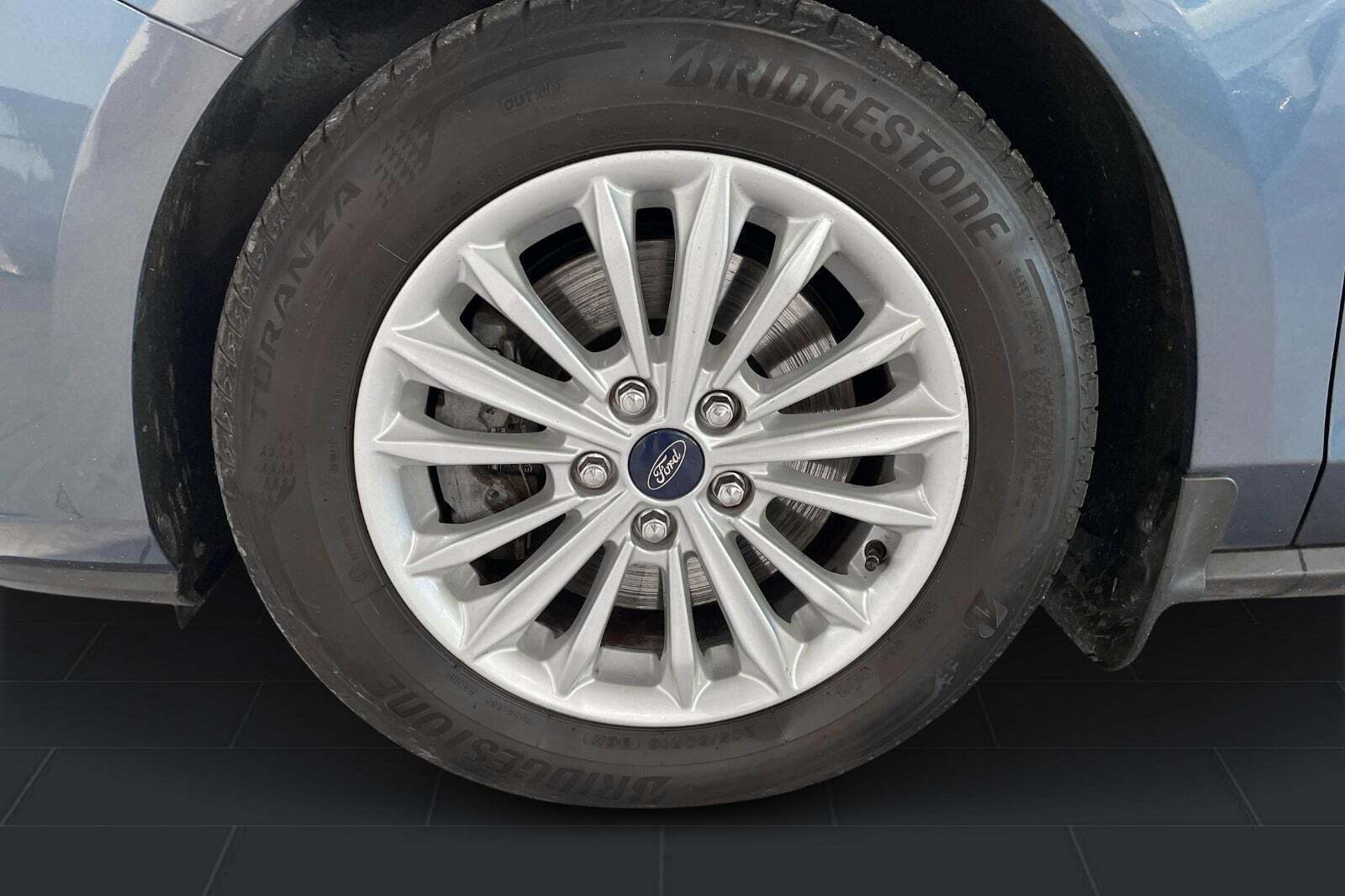 Blå Ford Focus fra 2019