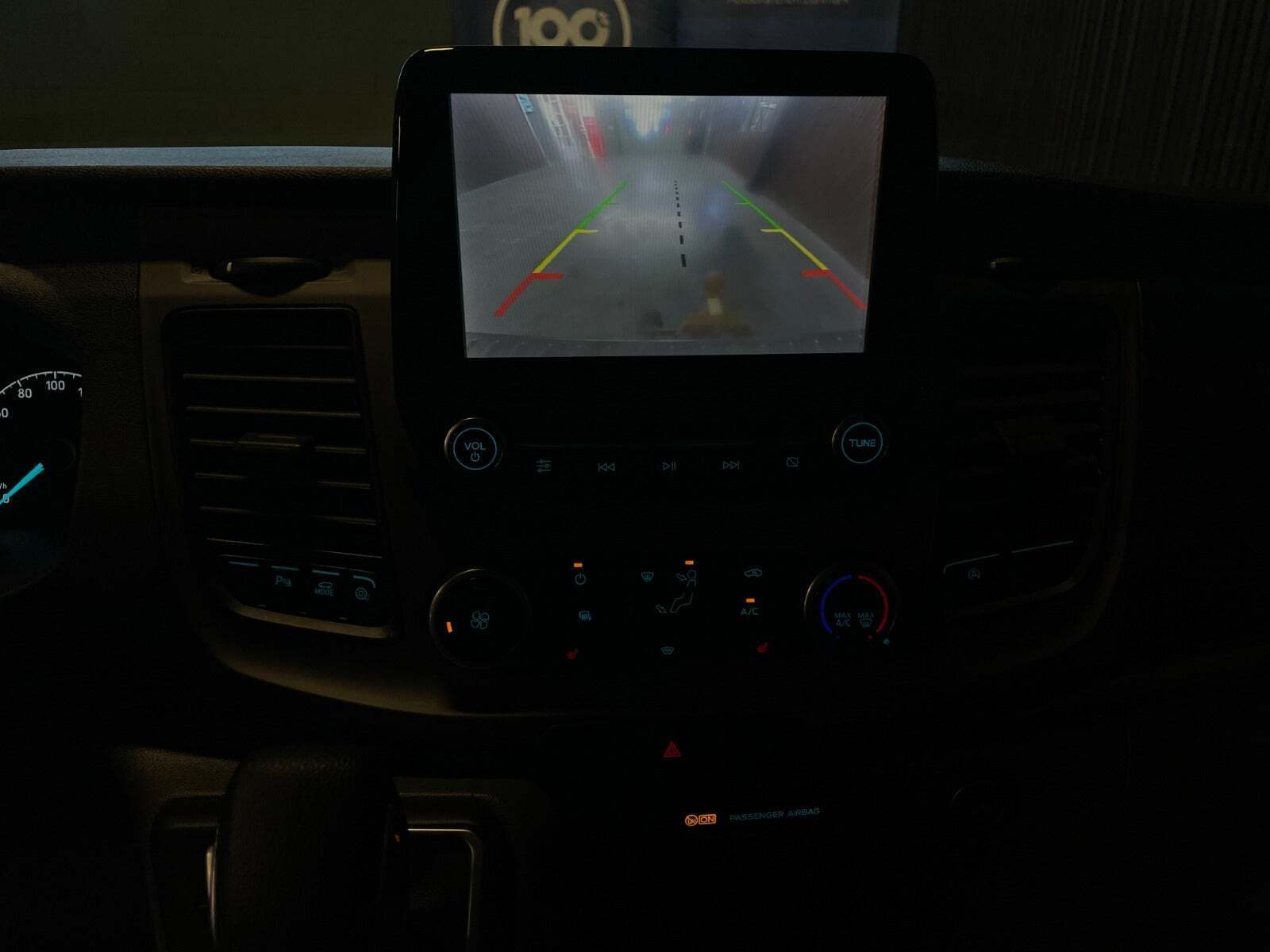 Hvid Ford Transit Custom 300L fra 2021