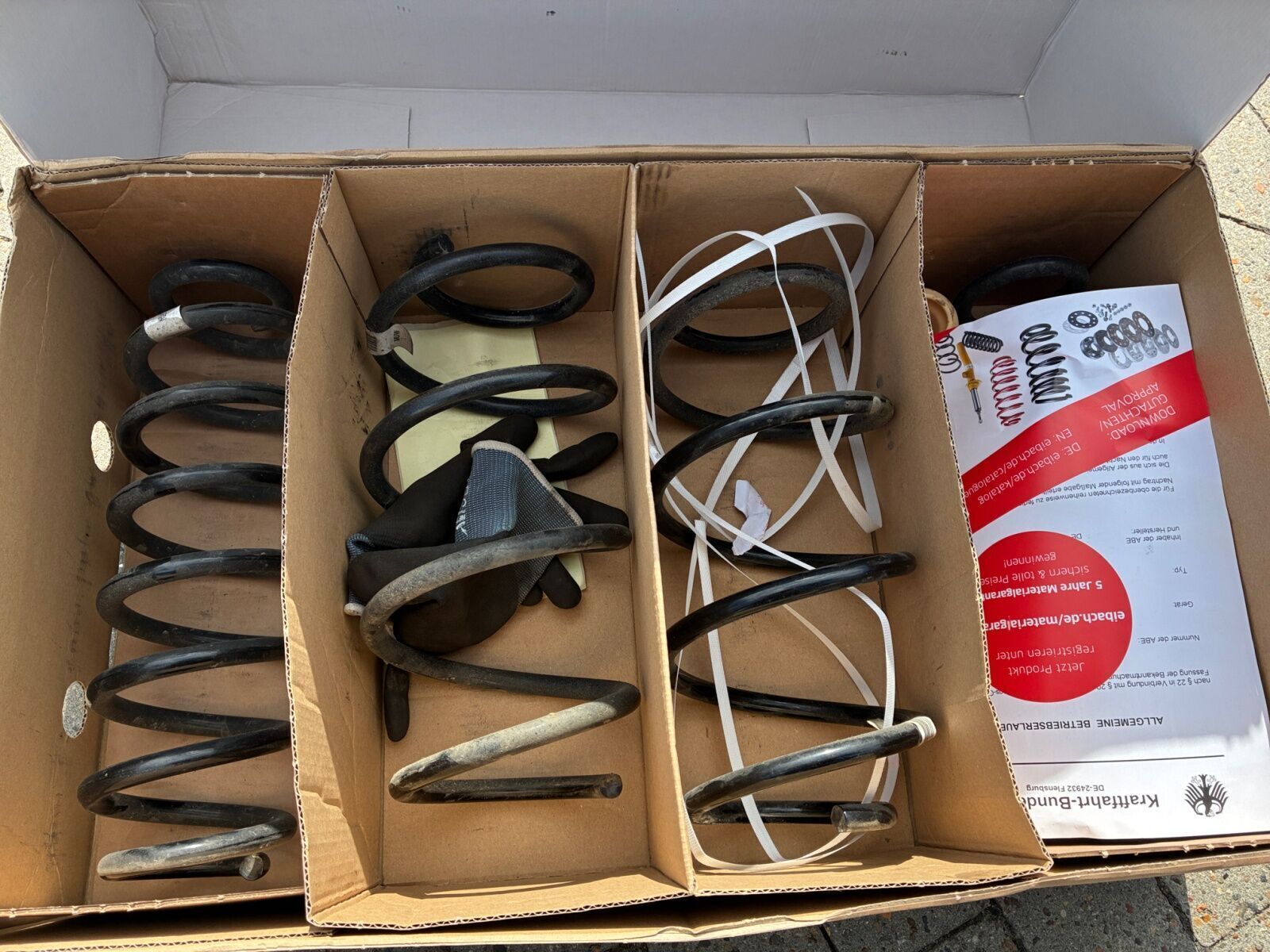 Beige VW Golf VII fra 2020