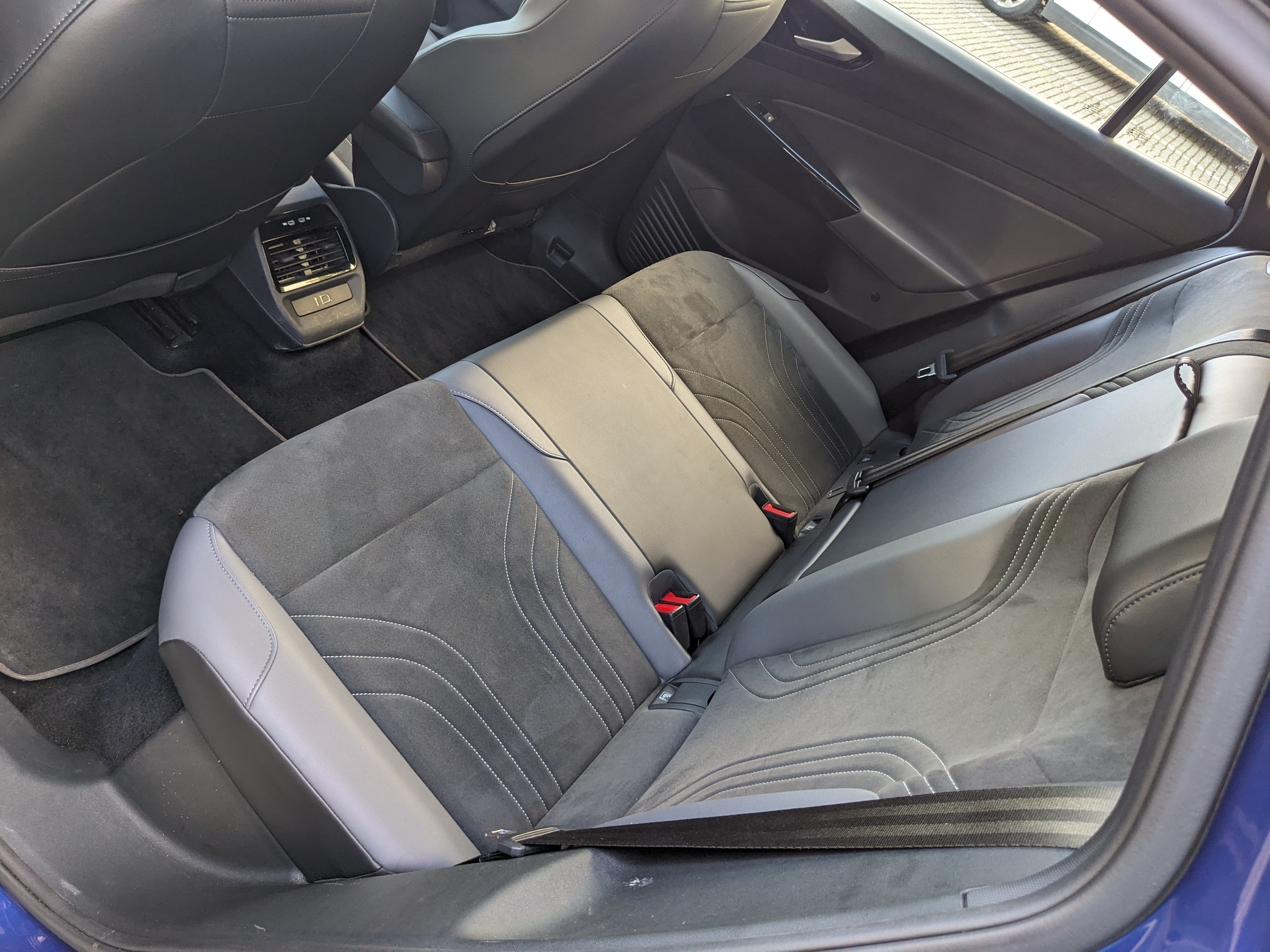 Blå VW ID.4 fra 2022