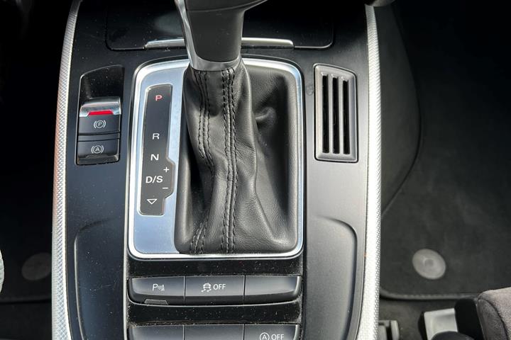 Hvid Audi A5 Cabriolet fra 2013