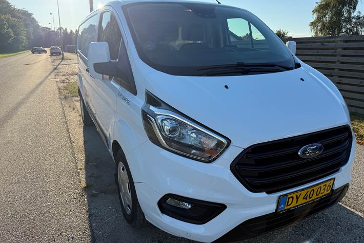 Hvid Ford Transit Custom Van fra 2020