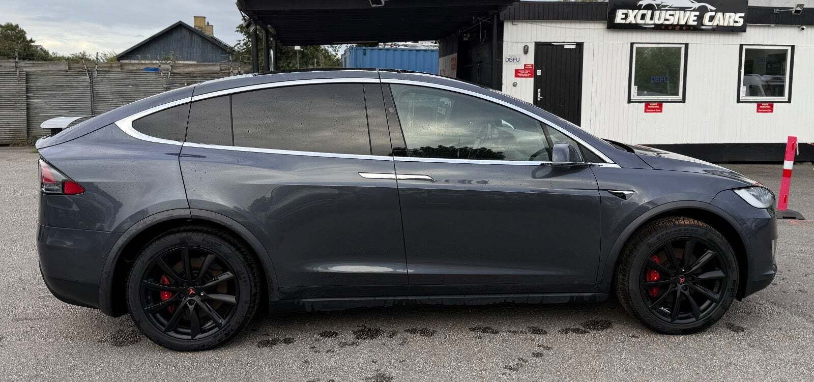 Tesla Model X