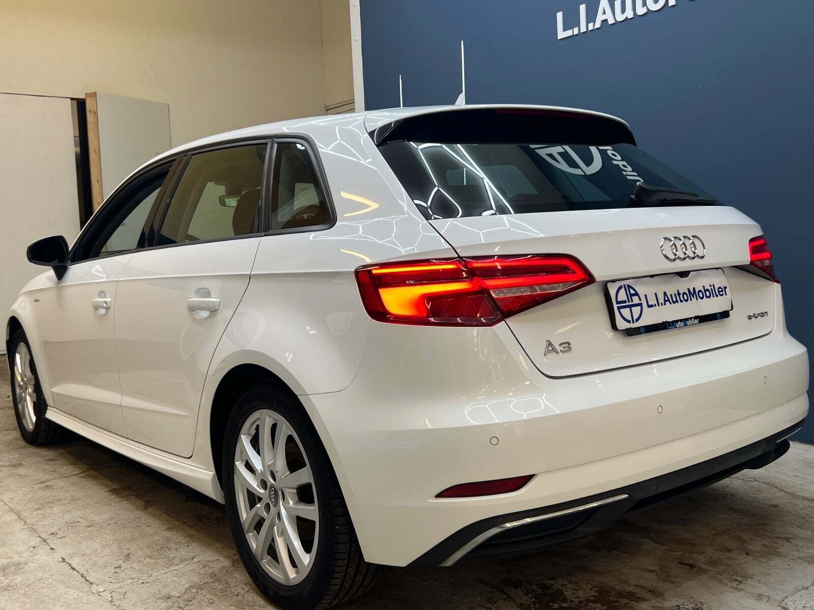 Hvid Audi A3 fra 2018