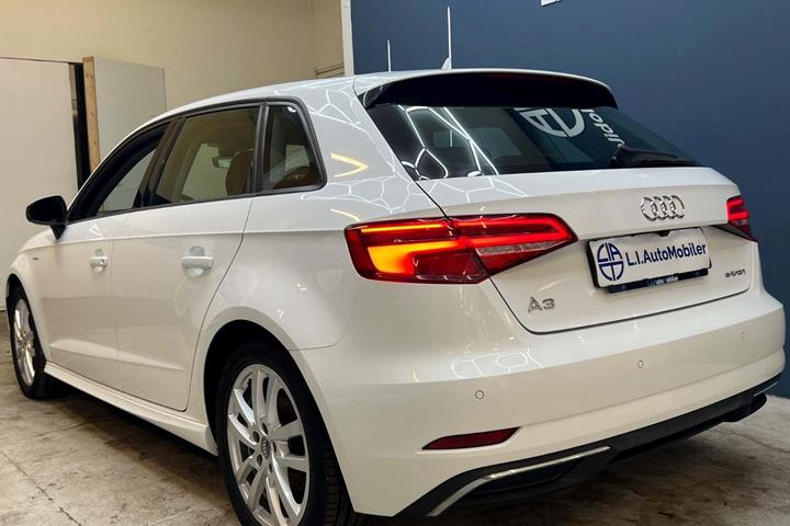 Hvid Audi A3 fra 2018