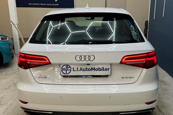 Hvid Audi A3 fra 2018