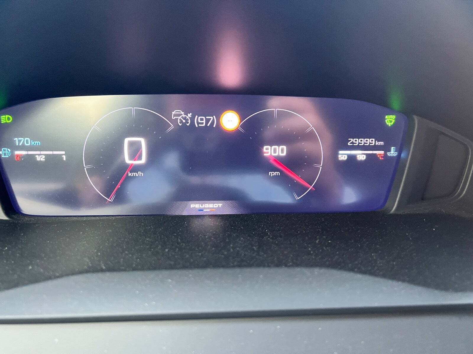 Blå Opel Astra fra 2020