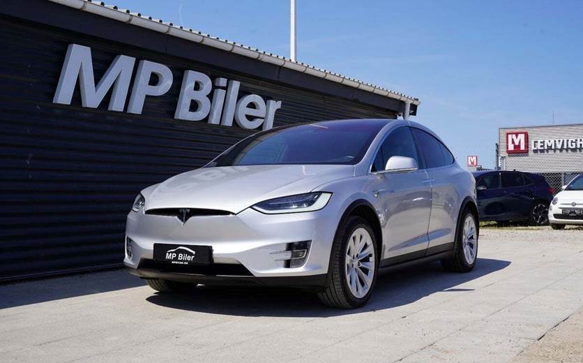 Tesla Model X 75D
