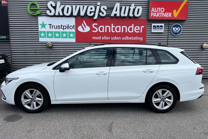 Hvid VW Golf VIII fra 2021