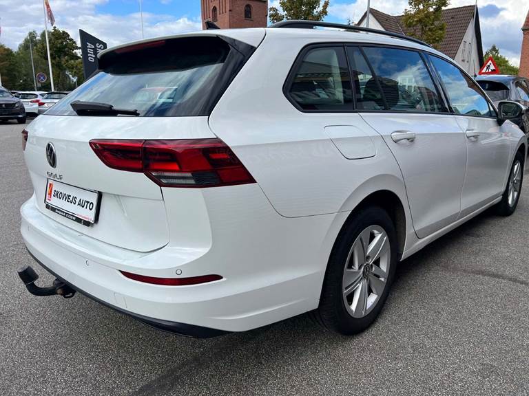 VW Golf VIII 1,5 TSi 130 Life Variant