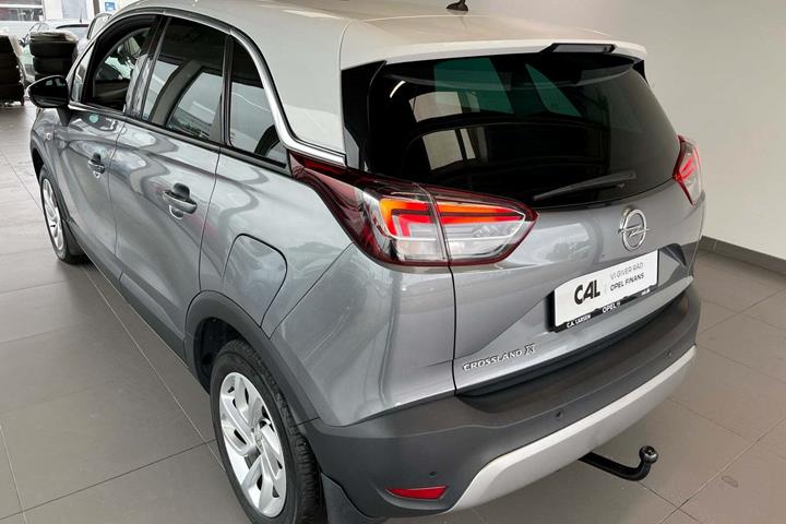 Grå Opel Crossland X fra 2018