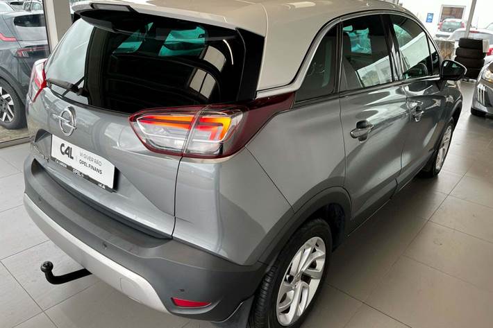 Grå Opel Crossland X fra 2018