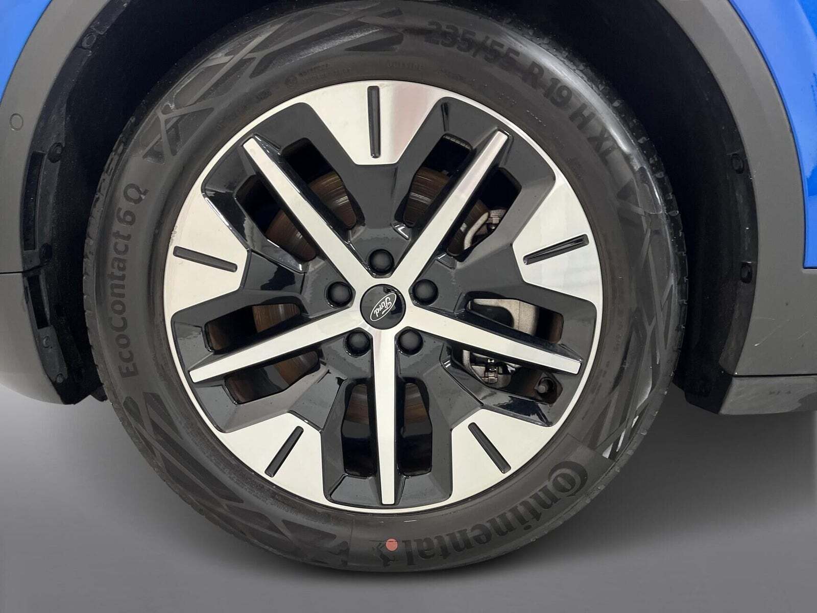 Blå Ford Explorer fra 2024