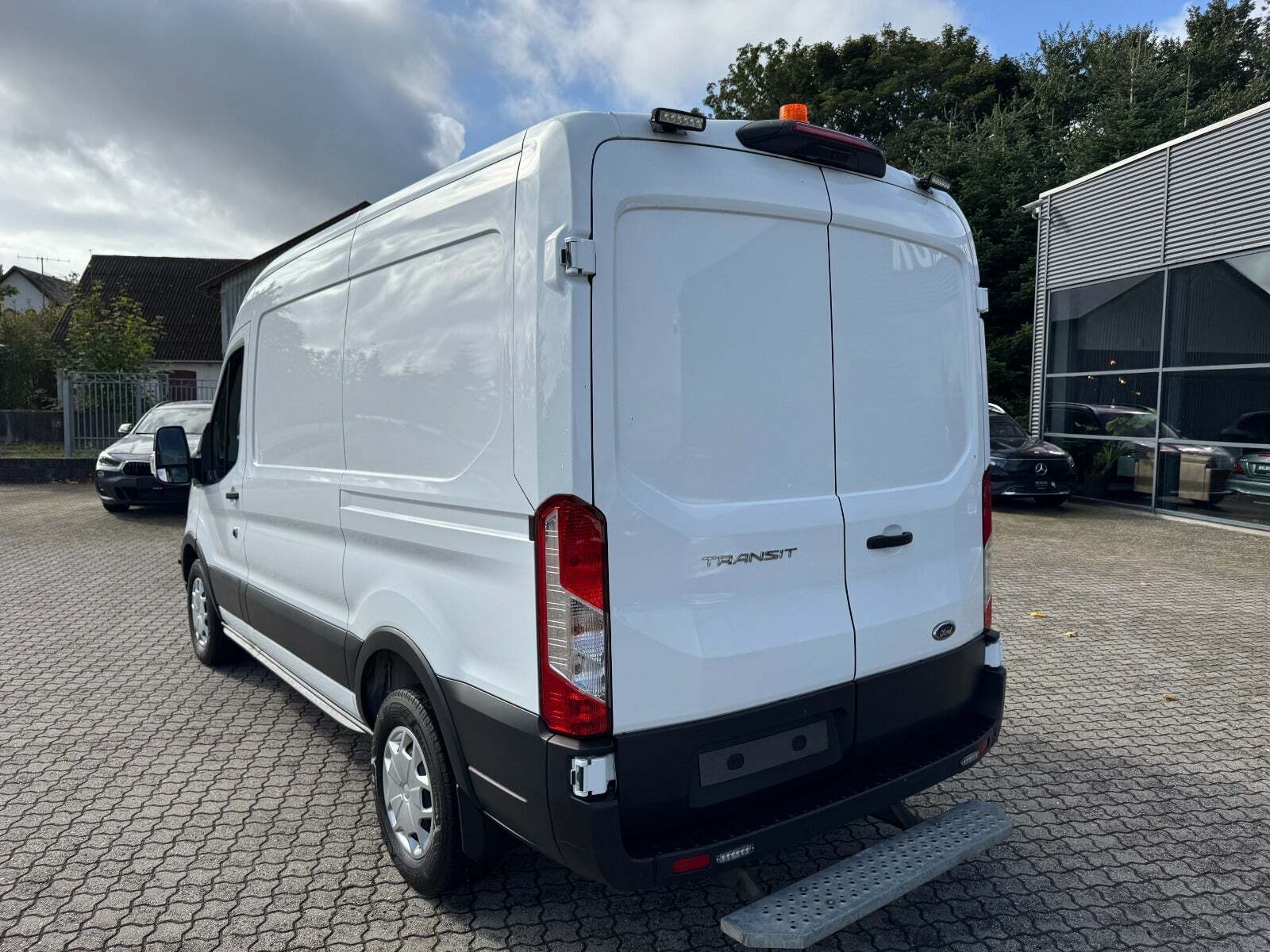 Hvid Ford Transit 350 L2 Van fra 2021