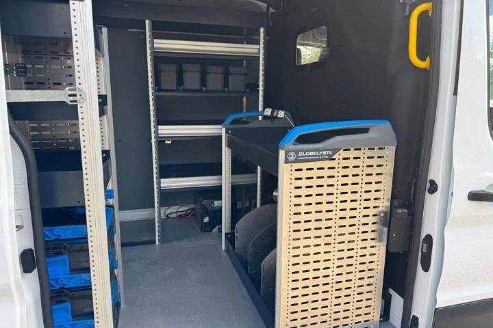 Hvid Ford Transit 350 L2 Van fra 2021