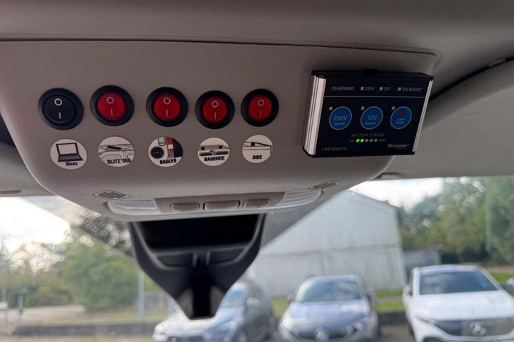 Hvid Ford Transit 350 L2 Van fra 2021