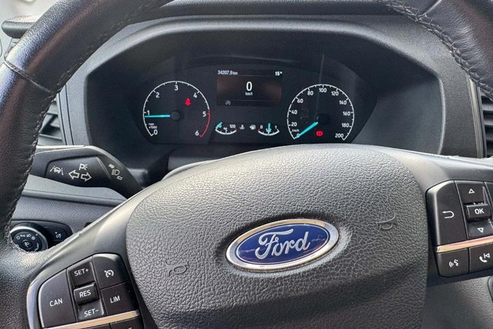 Hvid Ford Transit 350 L2 Van fra 2021