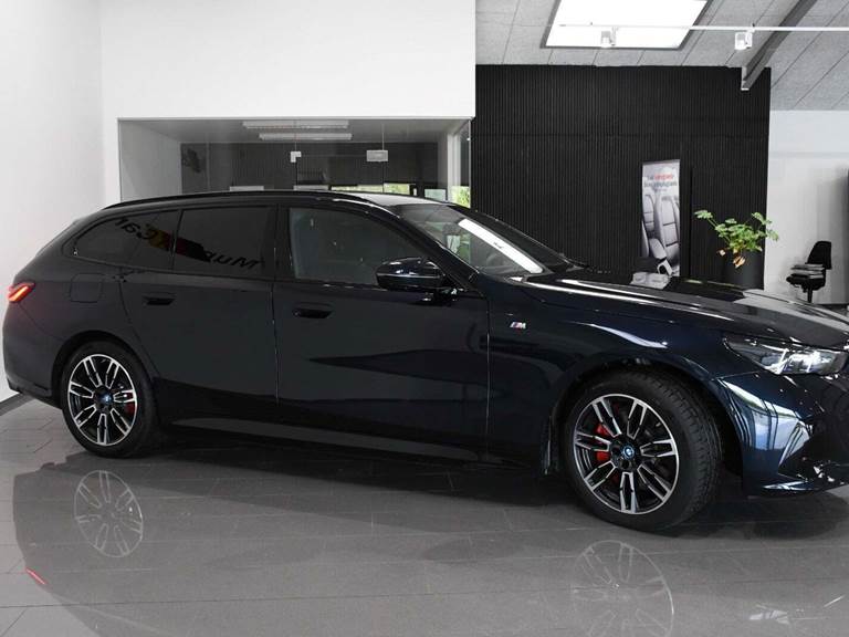 BMW i5 eDrive40 Touring M-Sport Pro