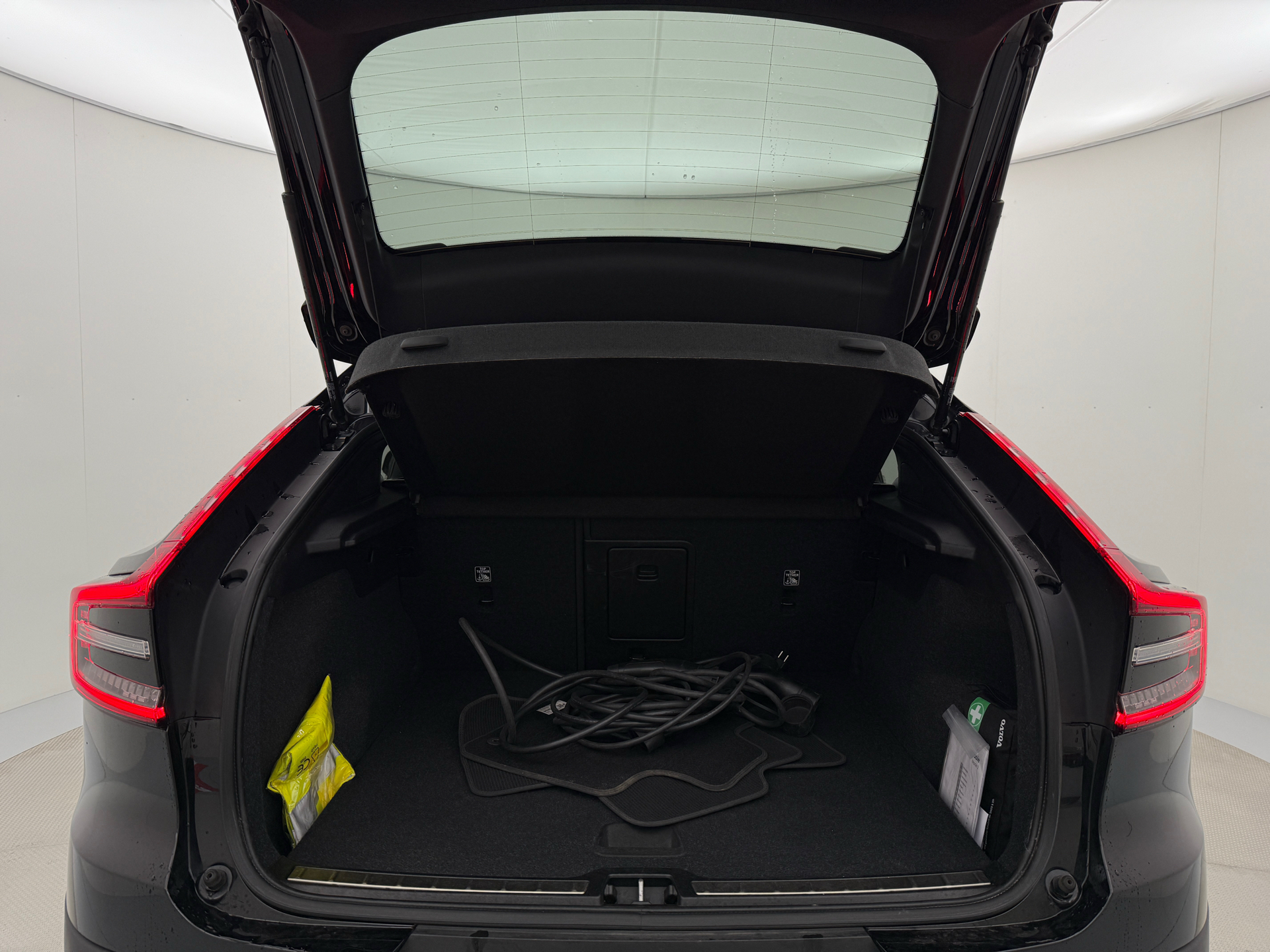 Sort Volvo C40 fra 2022