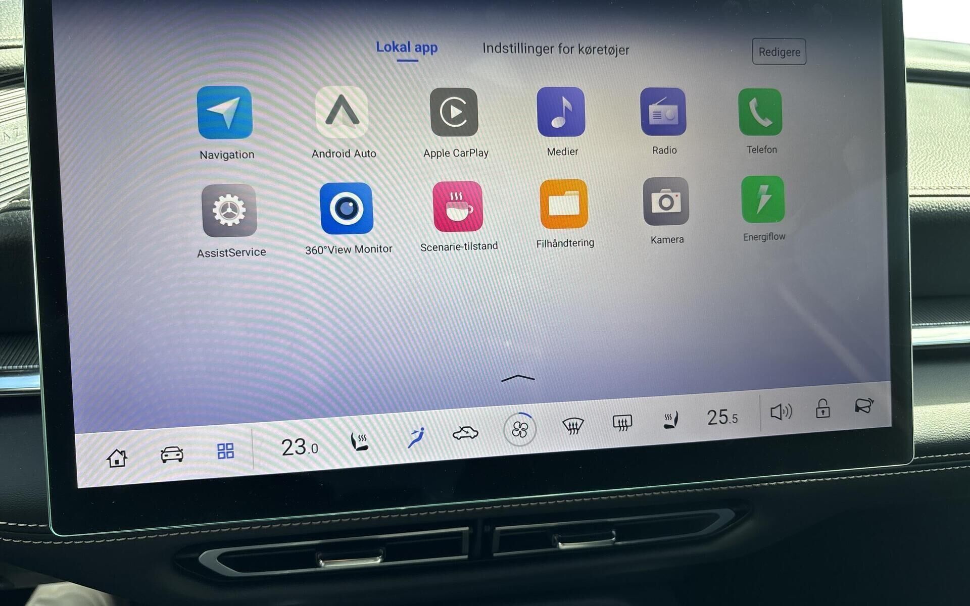 Hvid Mazda 6e fra 2025