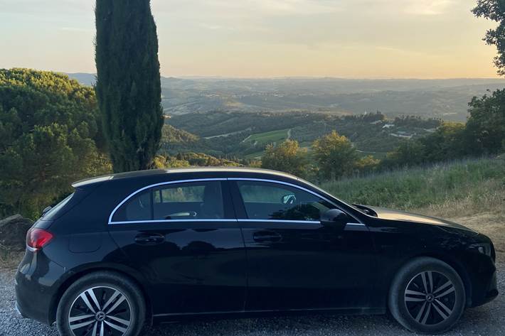 Sort Mercedes A-Klasse fra 2021