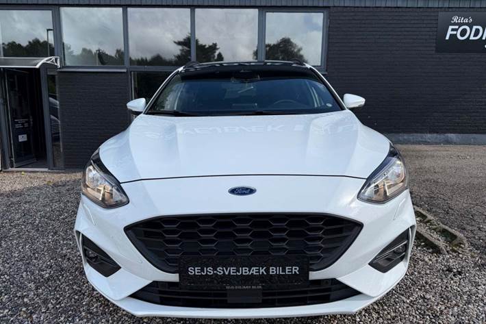 Hvid Ford Focus fra 2019