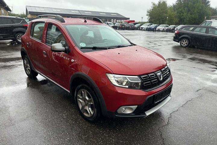 undefined Dacia Sandero Stepway fra 2017 set udefra