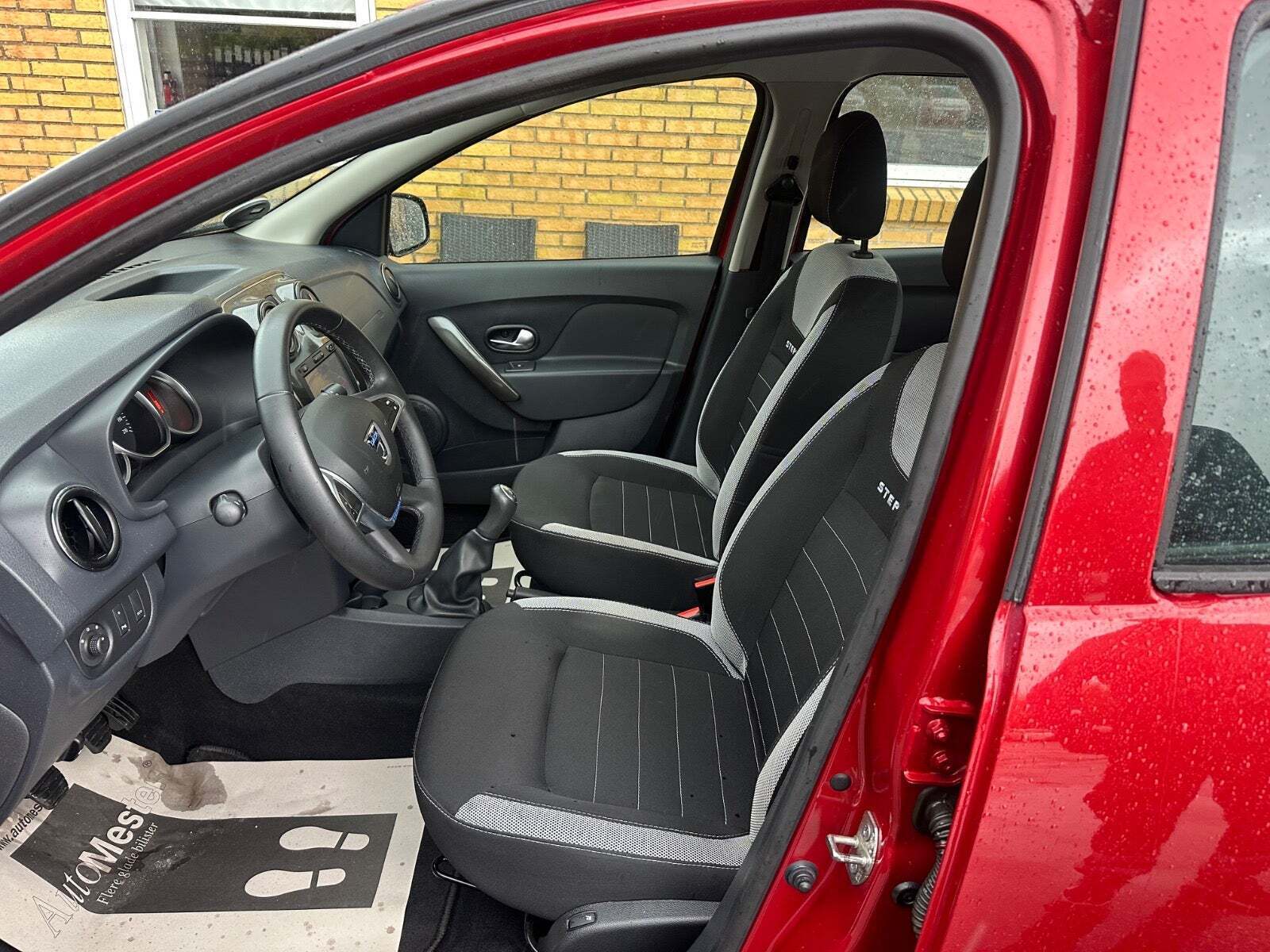 undefined Dacia Sandero Stepway fra 2017