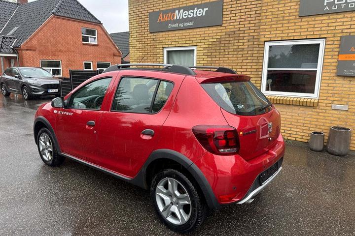 undefined Dacia Sandero Stepway fra 2017