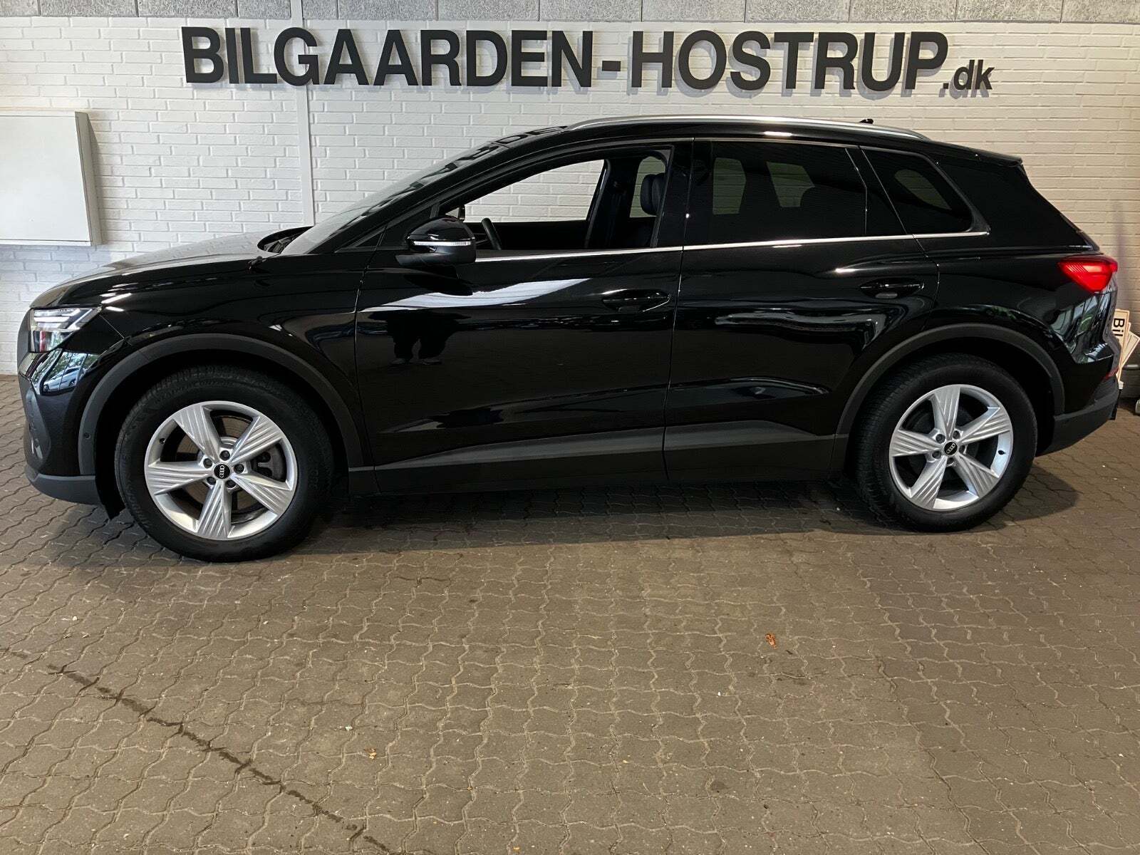 Sort Audi Q4 e-tron fra 2023