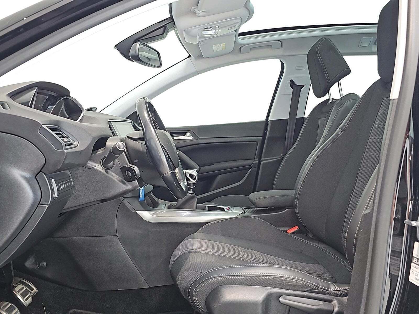 Sort Peugeot 308 fra 2018