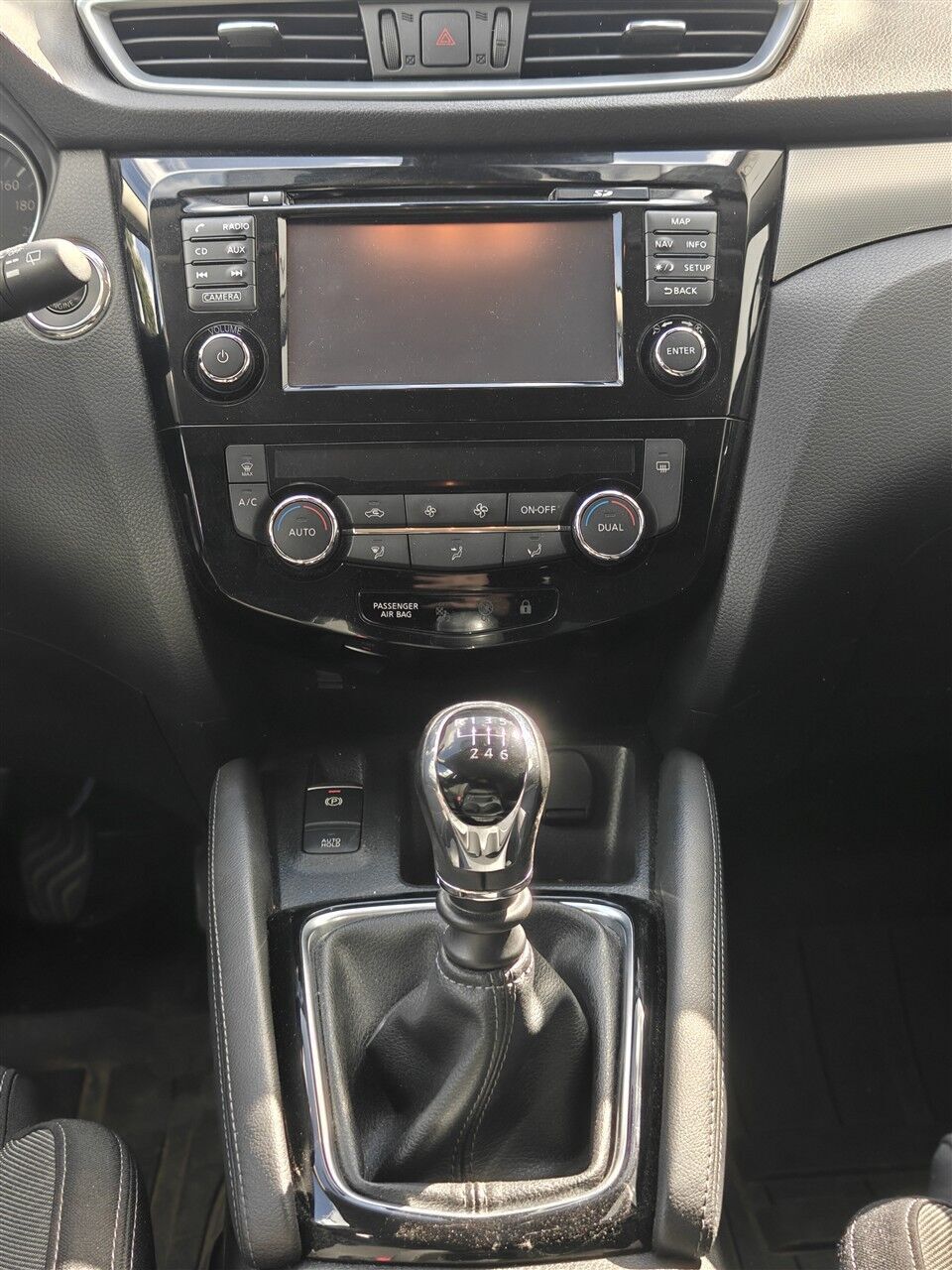Grå Nissan Qashqai fra 2017