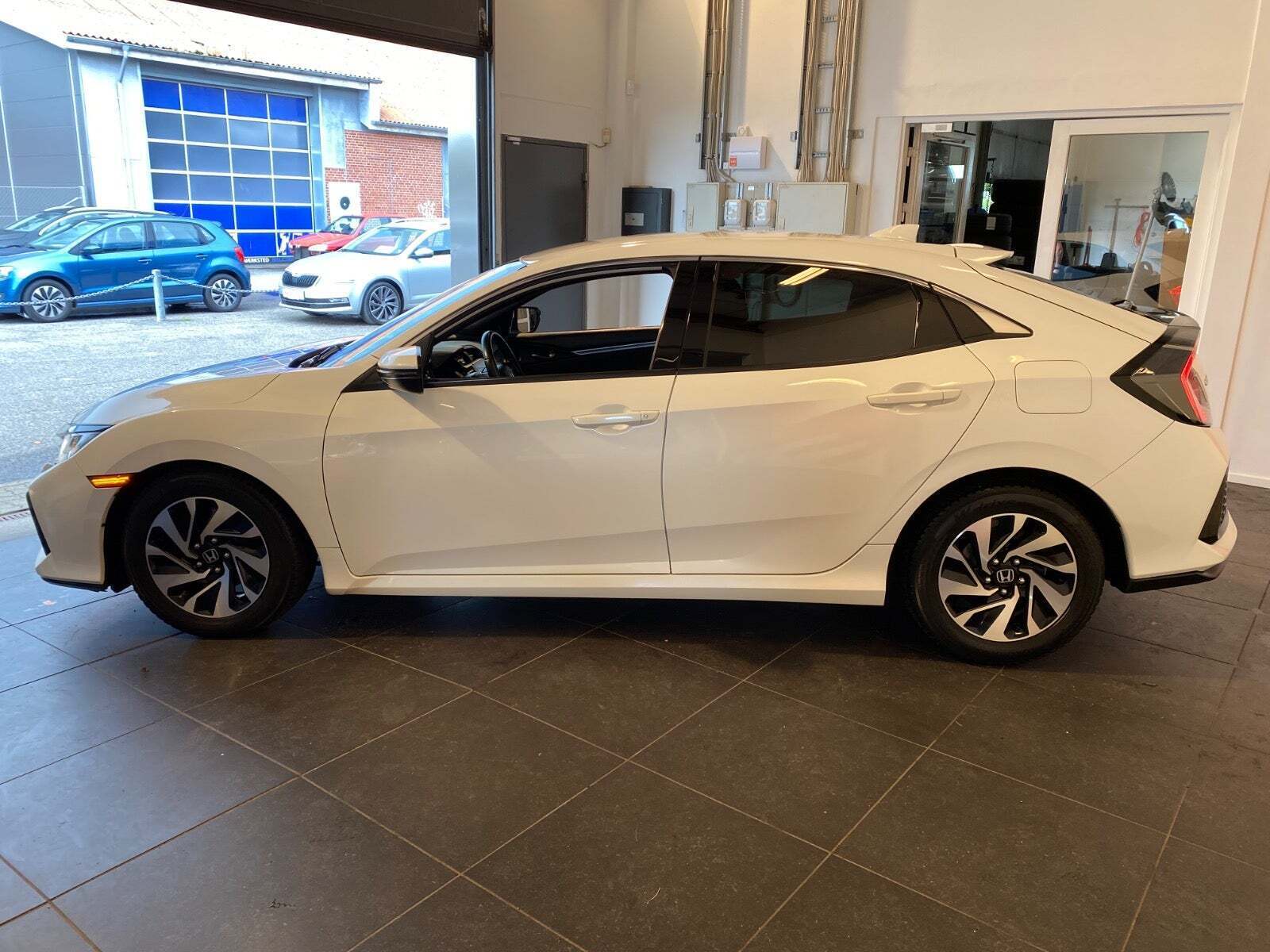 Honda Civic 1,0 VTEC Turbo Elegance CVT