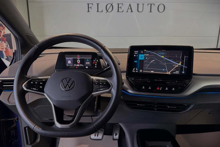 Blå VW ID.4 fra 2023