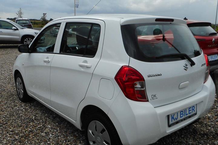 Hvid Suzuki Celerio fra 2015