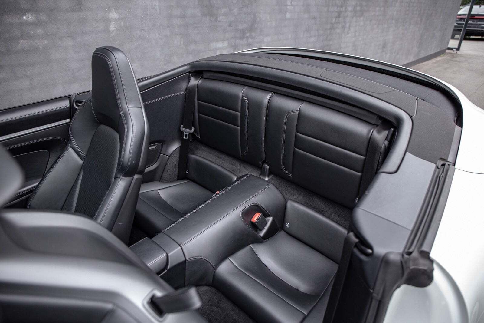 Hvid Porsche 911 Carrera S fra 2019