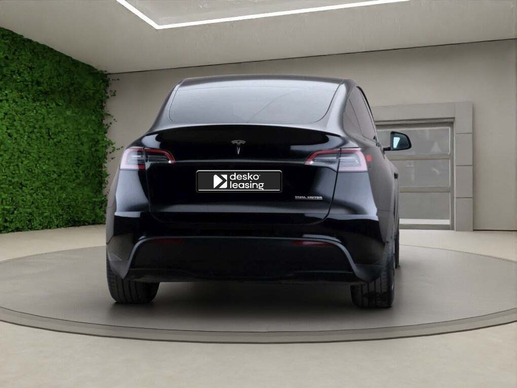 Tesla Model Y Performance AWD