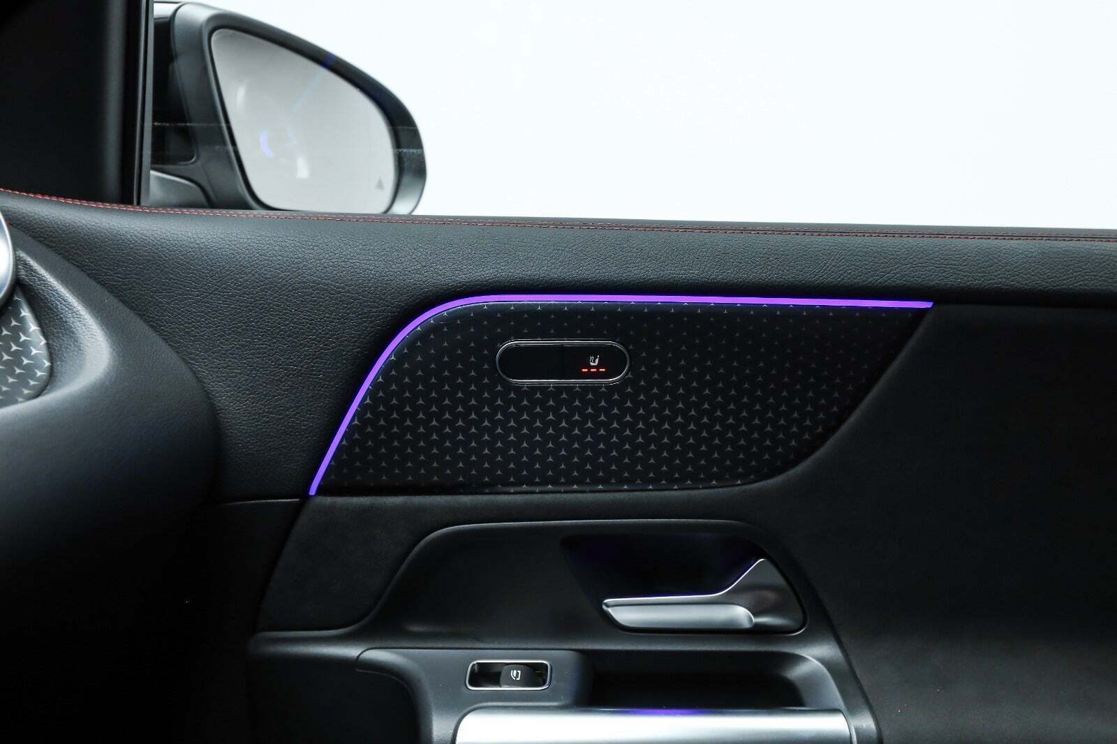 Sort Mercedes EQA250+ fra 2024