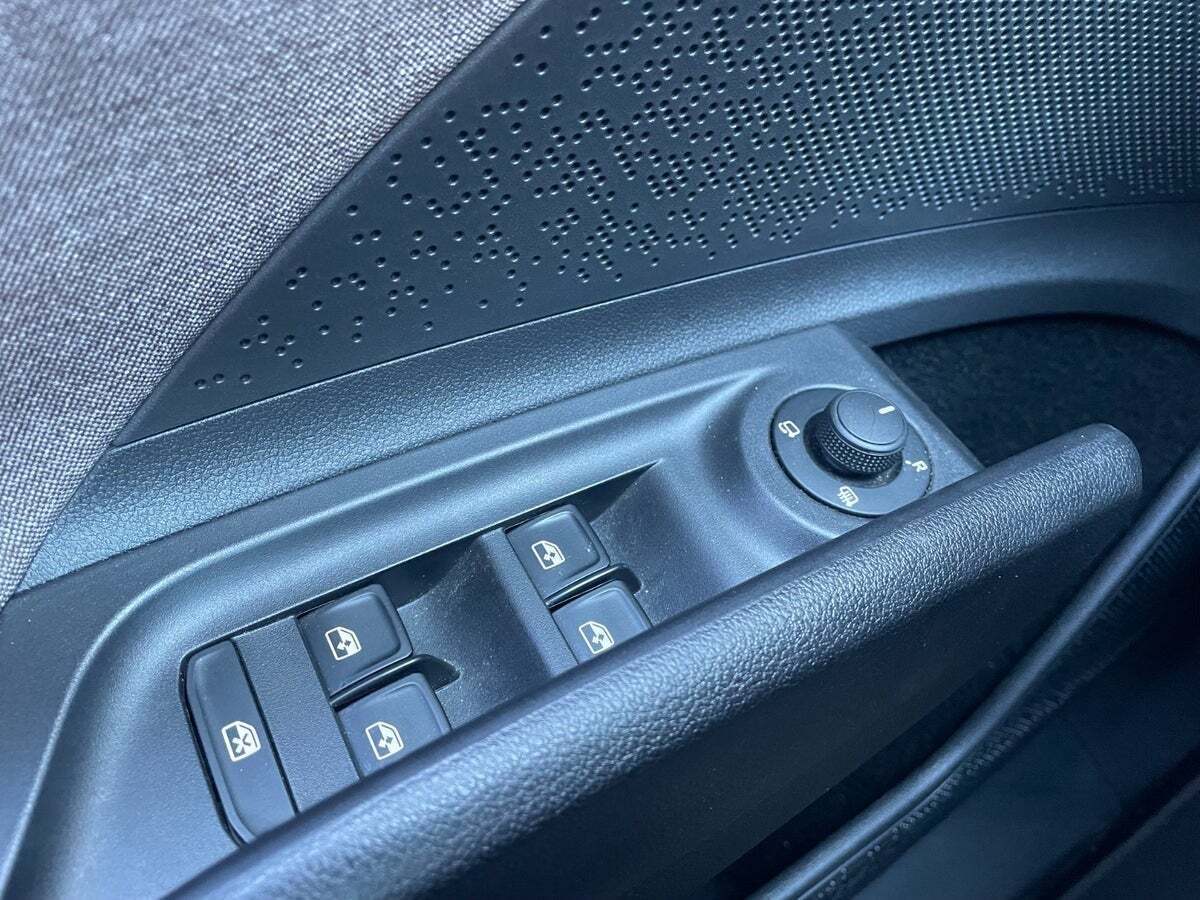 Grøn Skoda Enyaq fra 2023