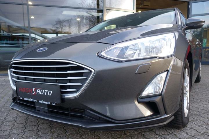 Grå Ford Focus fra 2019