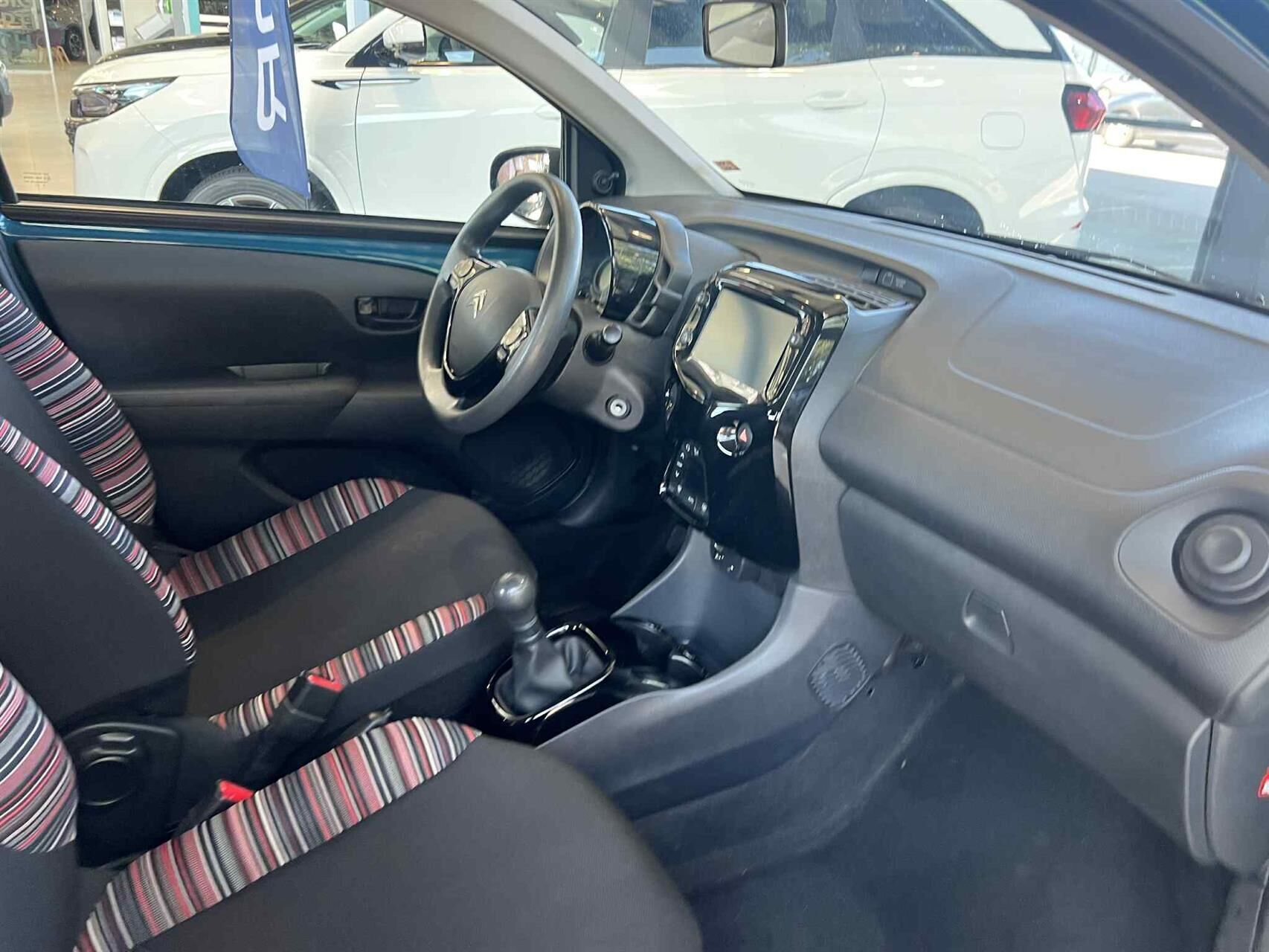 Blå Citroën C1 fra 2021