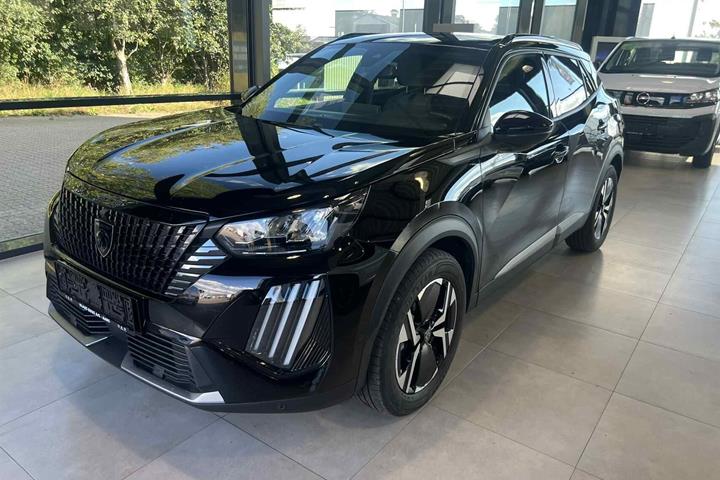 Sort Peugeot 2008 fra 2024 set udefra