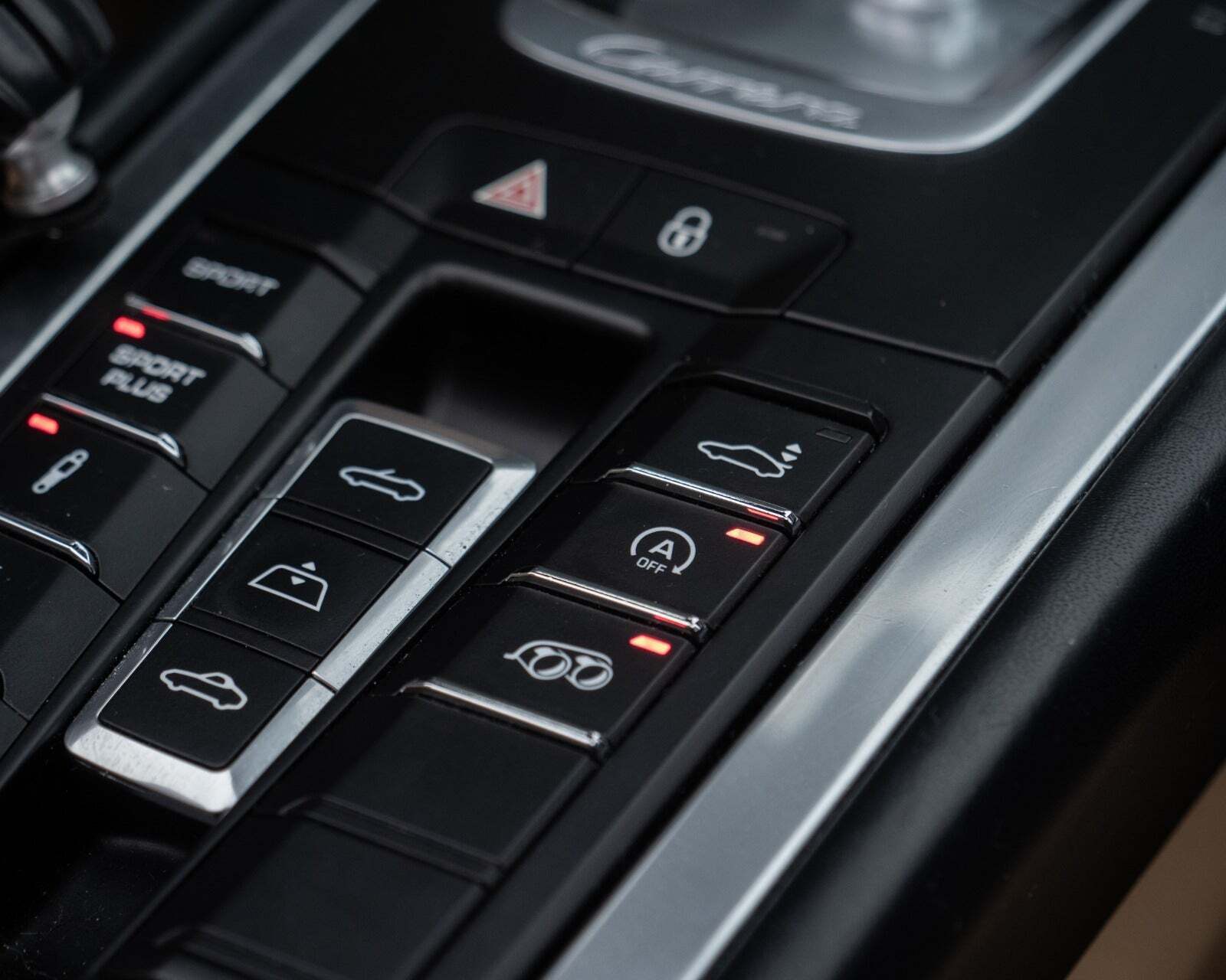 Brun Porsche 911 Carrera 4S fra 2015