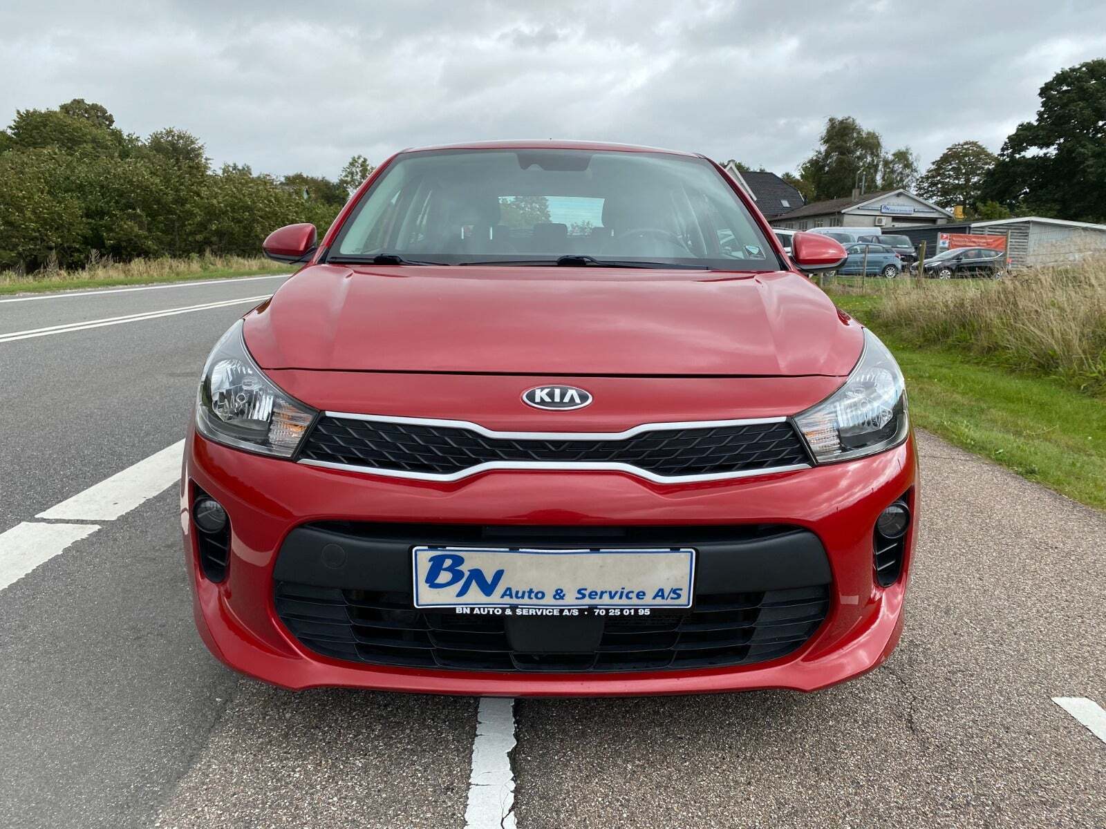 Rød Kia Rio fra 2018