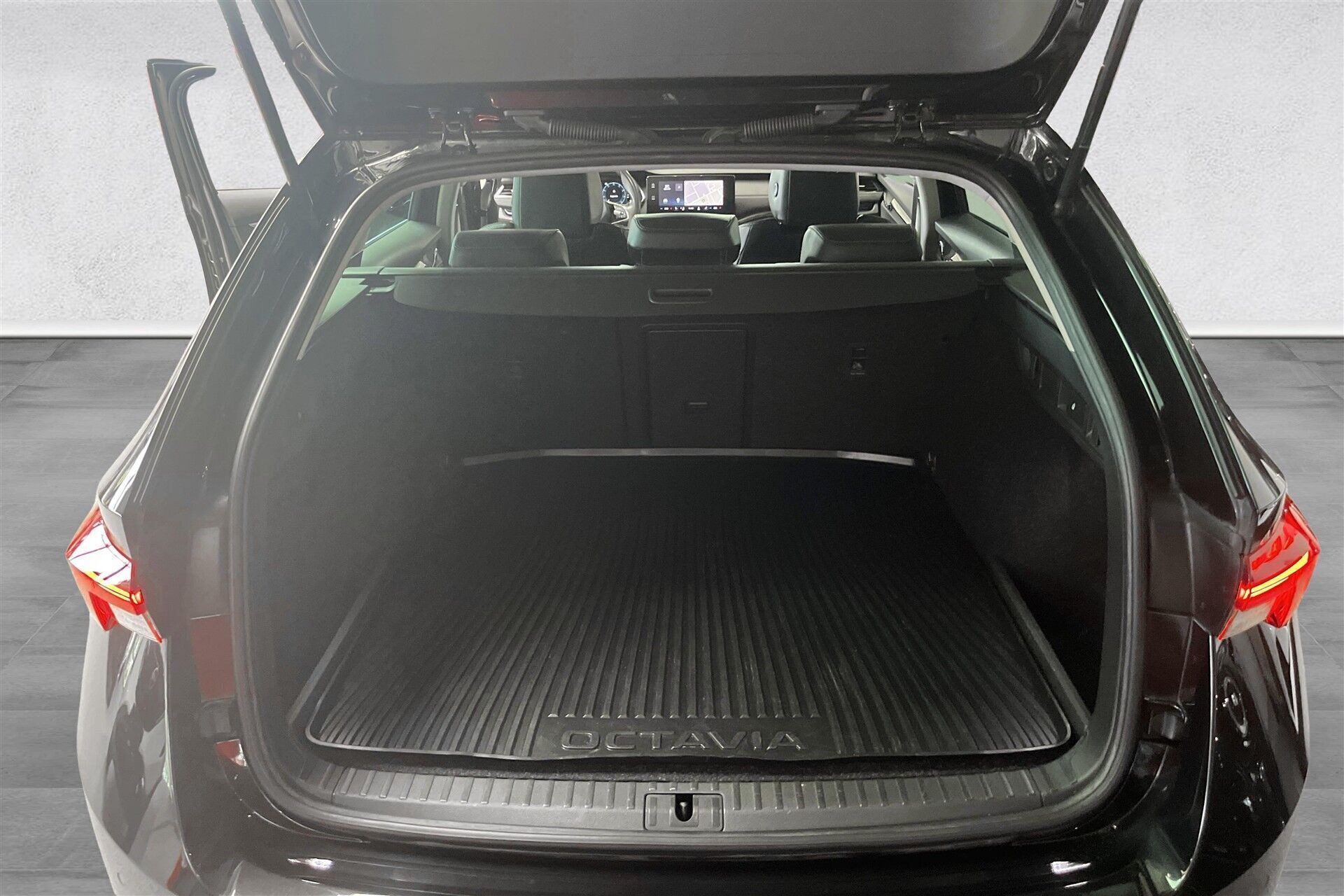 Sort Skoda Octavia fra 2022